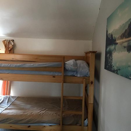Pantyrathro International Hostel Carmarthen Bagian luar foto