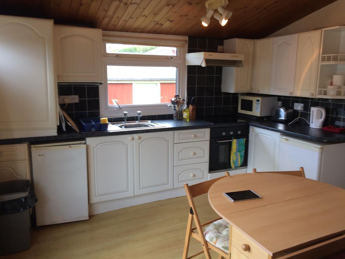 Pantyrathro International Hostel Carmarthen Bagian luar foto