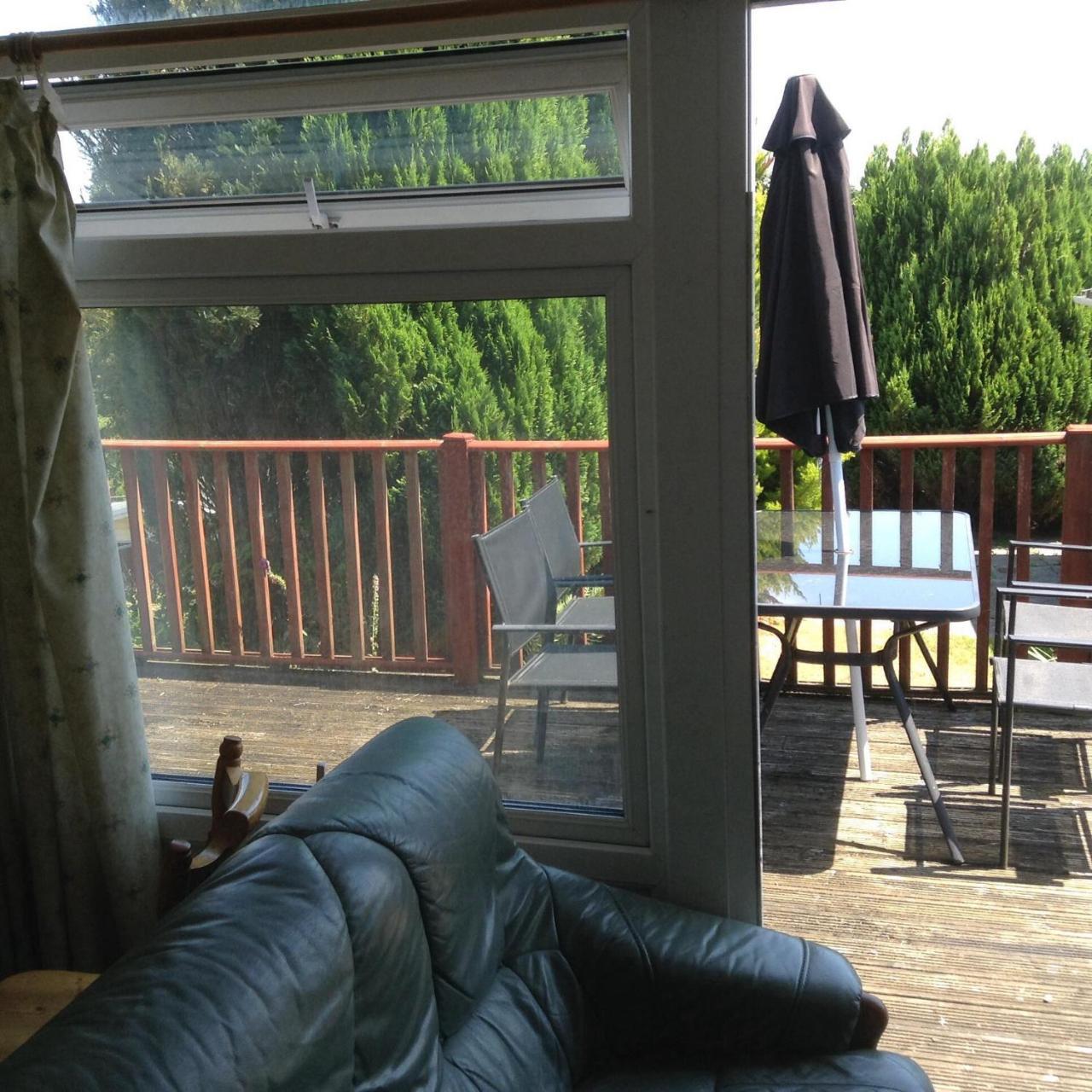 Pantyrathro International Hostel Carmarthen Bagian luar foto